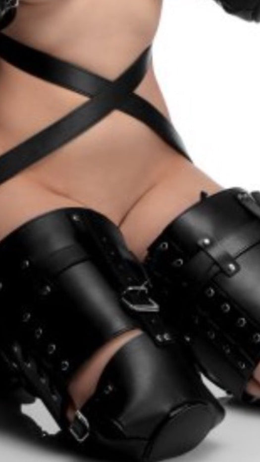 CRAWLING BONDAGE SET